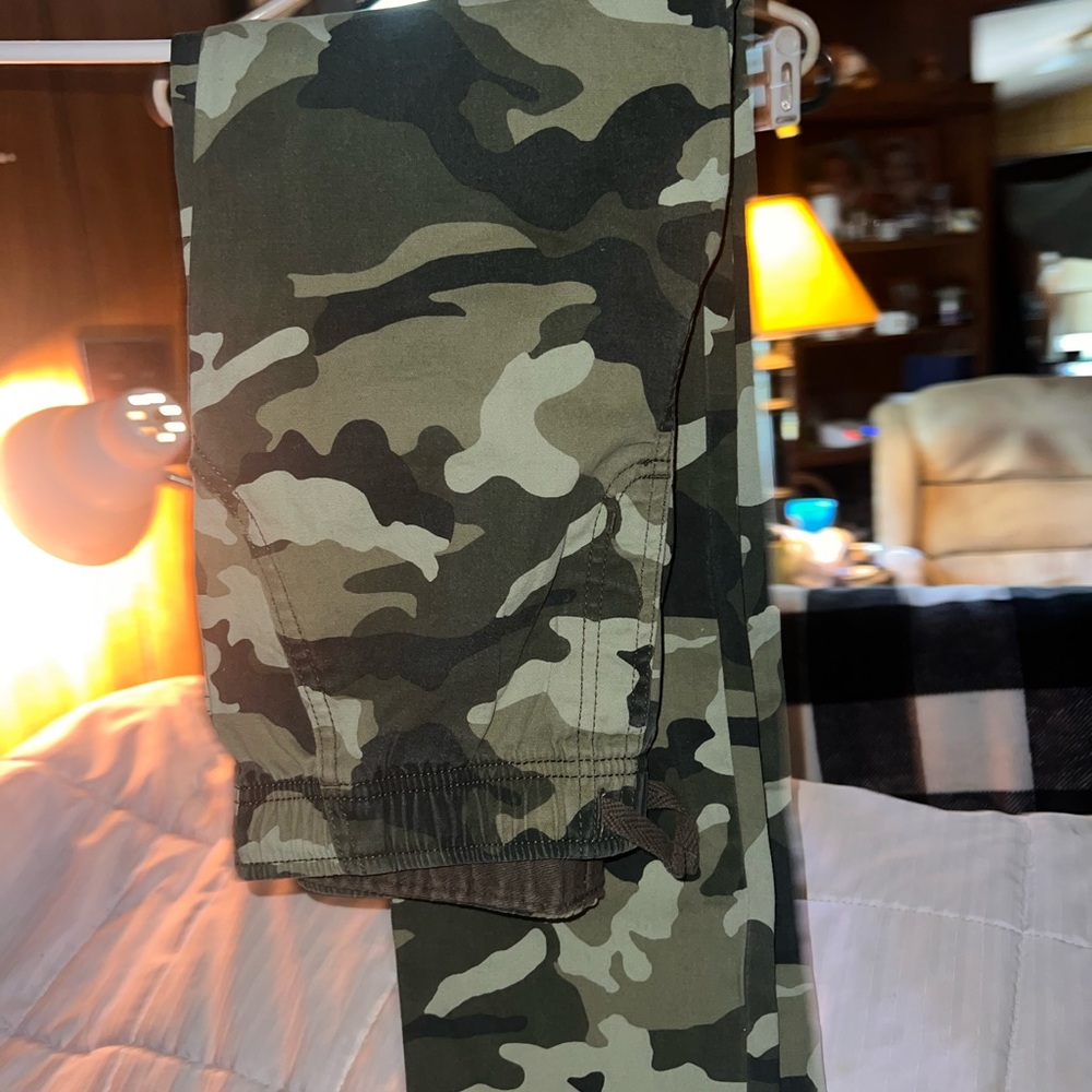 Camouflage Boys Pants Size L 10-12